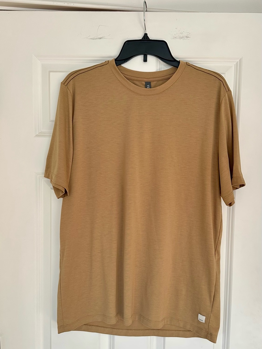 Vuori Men’s Tan Short Sleeve Crewneck Tee XL